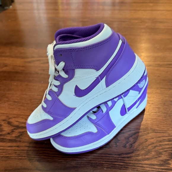 💜Nike Air Jordan’s Brand New: Kids Shoes Purple and White Jordans💜